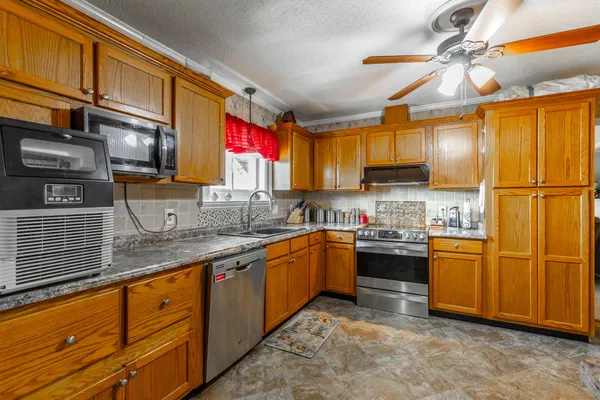 $419,900 | 1608 Eagle Drive, Hixson, TN 37343