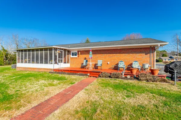 $419,900 | 1608 Eagle Drive, Hixson, TN 37343