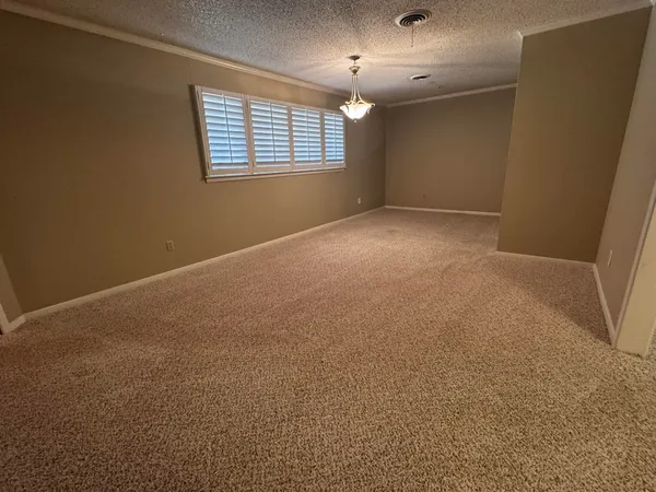 $189,500 | 1304 Floydada, Plainview, TX 79072