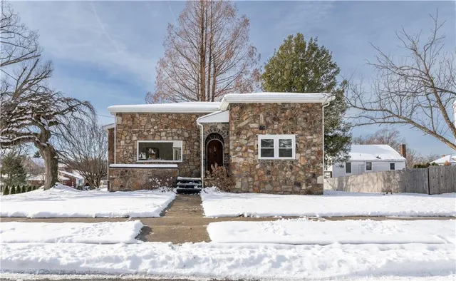 $199,000 | 1230 Vine Street, Connellsville, PA 15425