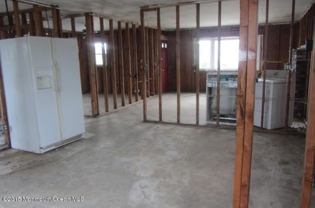 231 Biscayne Road Barnegat, NJ 08005 - Photo 3 of 9 Biscayne (21)