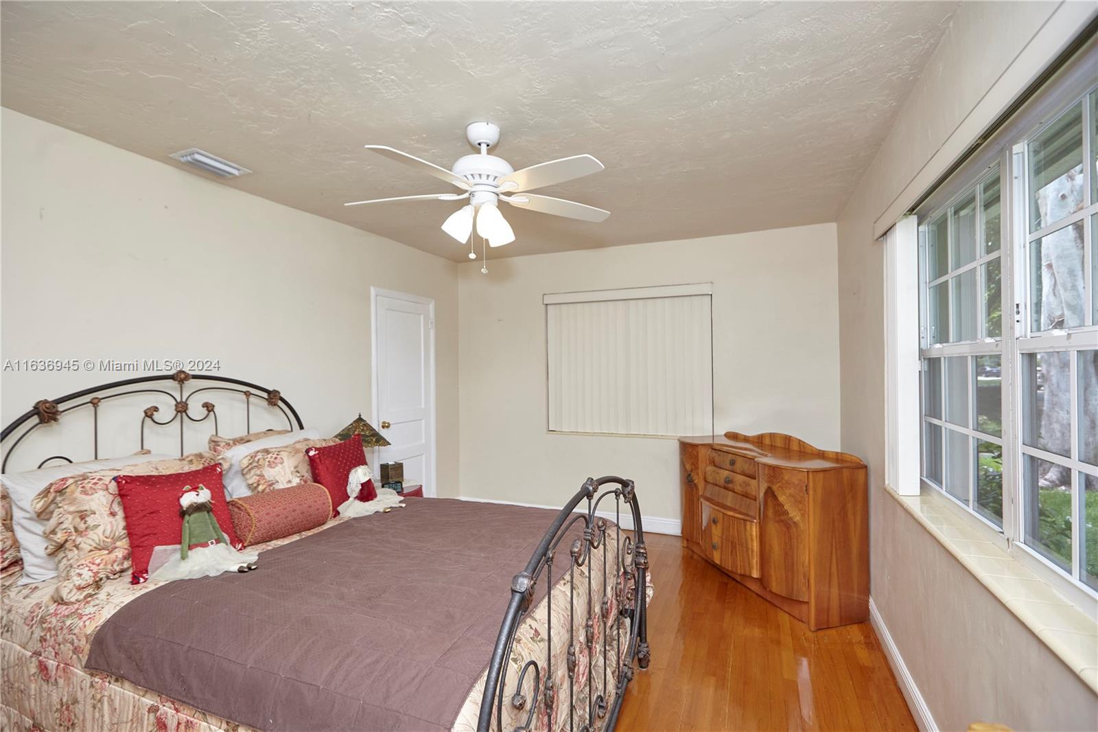 Central Gables Coral Gables, FL 33134 - Photo 33 of 45