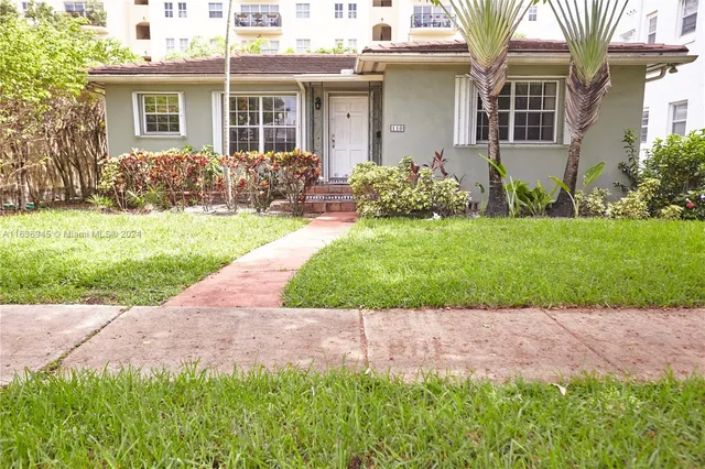 $1,100,000 | Central Gables, Coral Gables, FL 33134