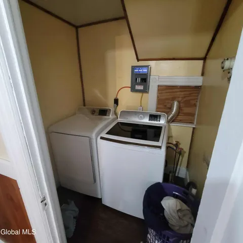 $255,000 | 11 Bridge Street, Fort Edward, NY 12828