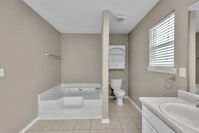 $2,395 | 722 Marsh Harbor Drive, Mary Esther, FL 32569