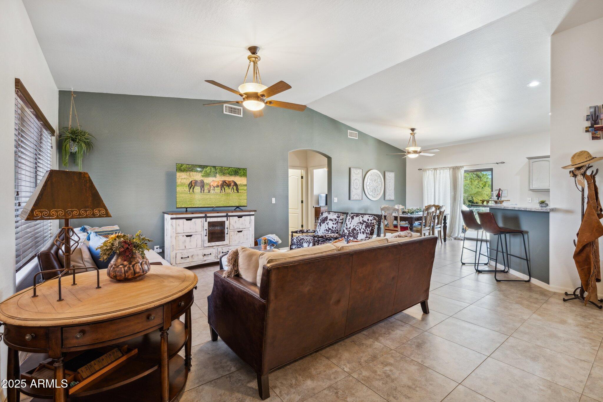 4447 East Red Bird Road Cave Creek, AZ 85331 - Photo 4 of 74 4-web-or-mls-4447-e-red-bird-rd