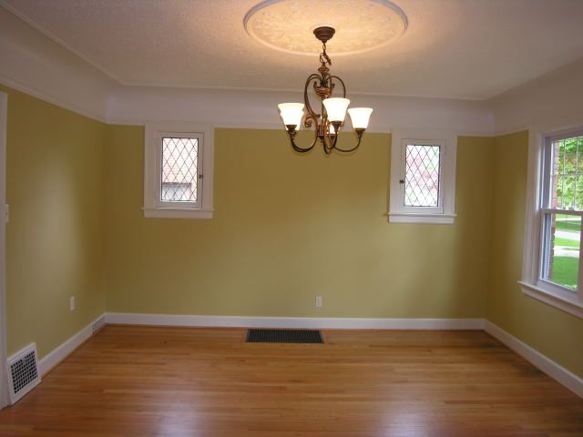 1345 Yorkshire Road Grosse Pointe, MI 48230 - Photo 7 of 16 31057462-6.JPG