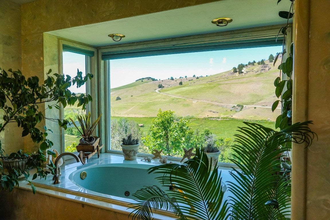 13305 Ager Beswick Road Montague, CA 96064 - Photo 20 of 49 Gallery Image 20