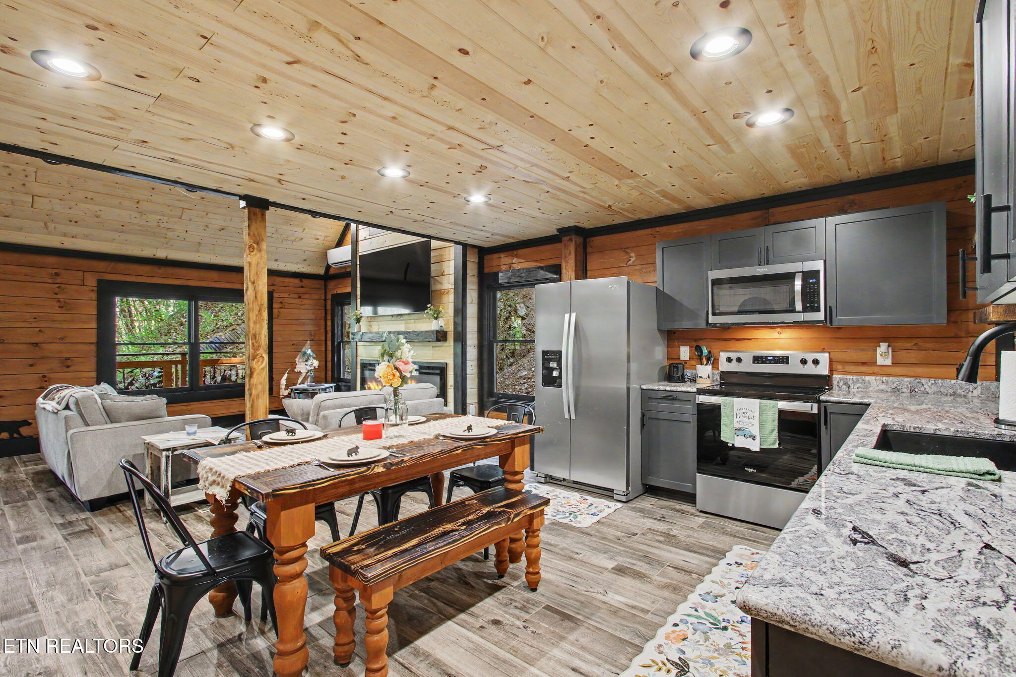 3547 Sugar Maple Loop Road Sevierville, TN 37862 - Photo 17 of 45 IMG_8770