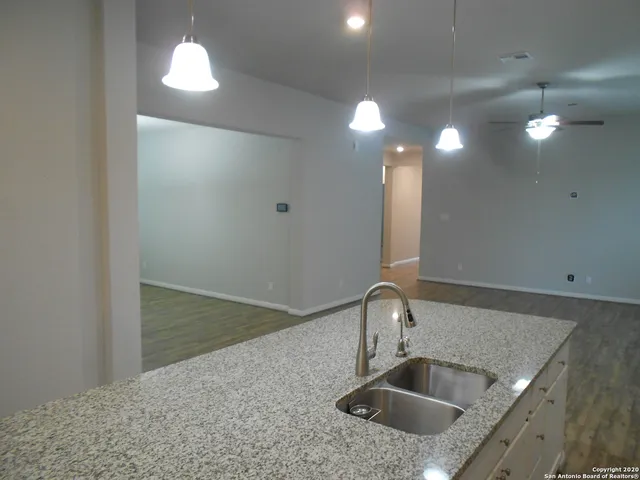 $1,900 | 9729 Novacek Blvd., San Antonio, TX 78254