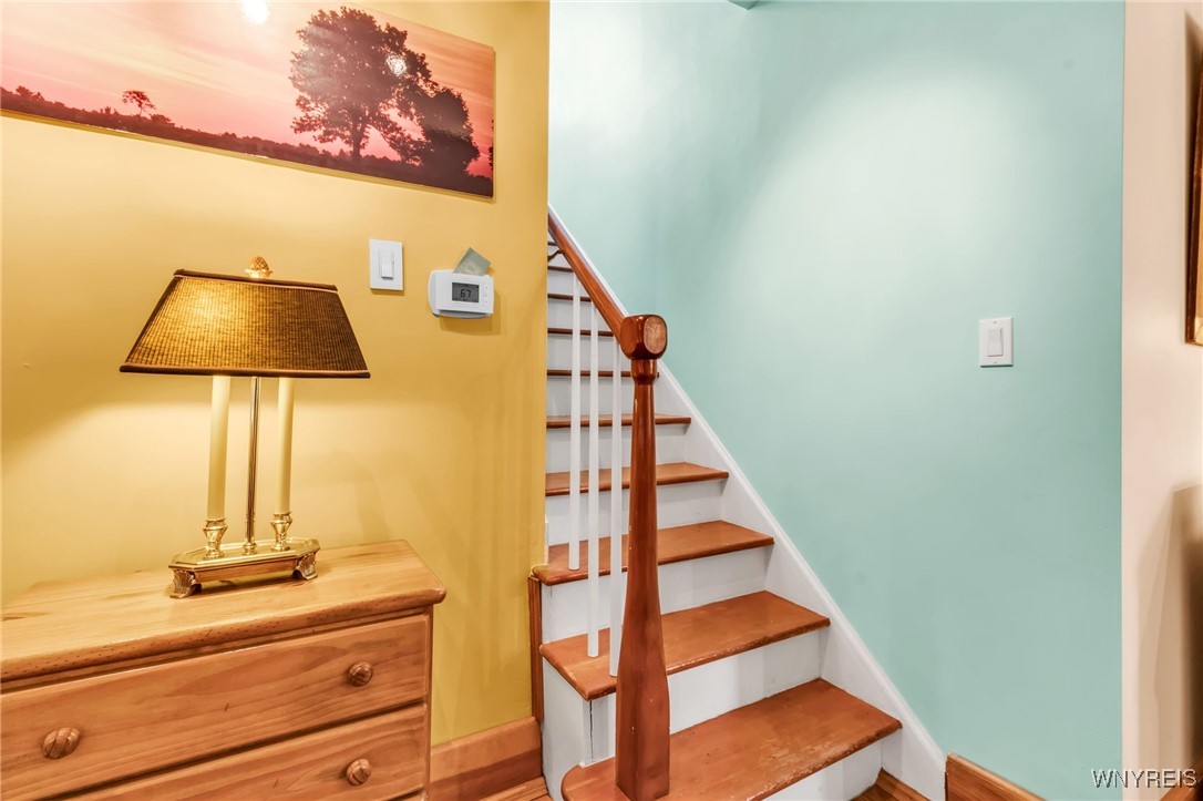 9461 Greiner Road Clarence, NY 14031 - Photo 4 of 46