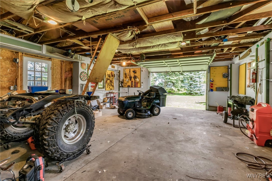 9461 Greiner Road Clarence, NY 14031 - Photo 45 of 46