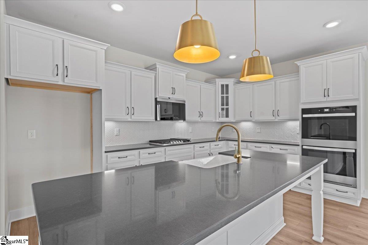 111 Maverick Trail Central, SC 29630 - Photo 9 of 36