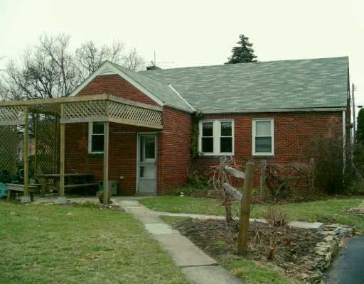 2136 Mercer Road New Brighton, PA 15066 - Photo 7 of 8 Gallery Image 7