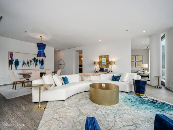 $16,750 | 403 North Wabash Avenue, Unit 15A, Chicago, IL 60611