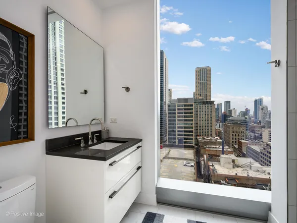 $16,750 | 403 North Wabash Avenue, Unit 15A, Chicago, IL 60611