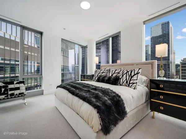 $16,750 | 403 North Wabash Avenue, Unit 15A, Chicago, IL 60611