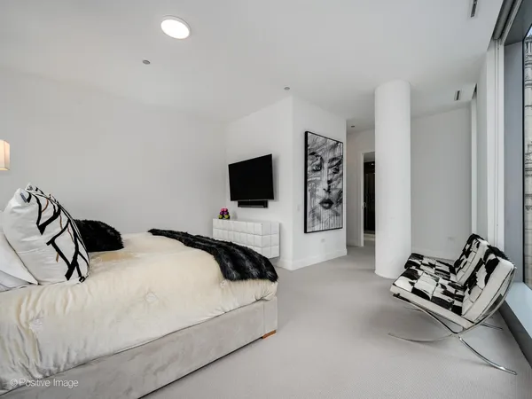 $16,750 | 403 North Wabash Avenue, Unit 15A, Chicago, IL 60611