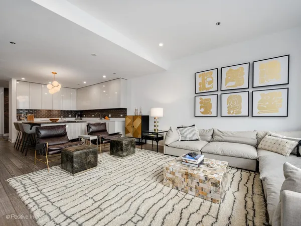 $16,750 | 403 North Wabash Avenue, Unit 15A, Chicago, IL 60611