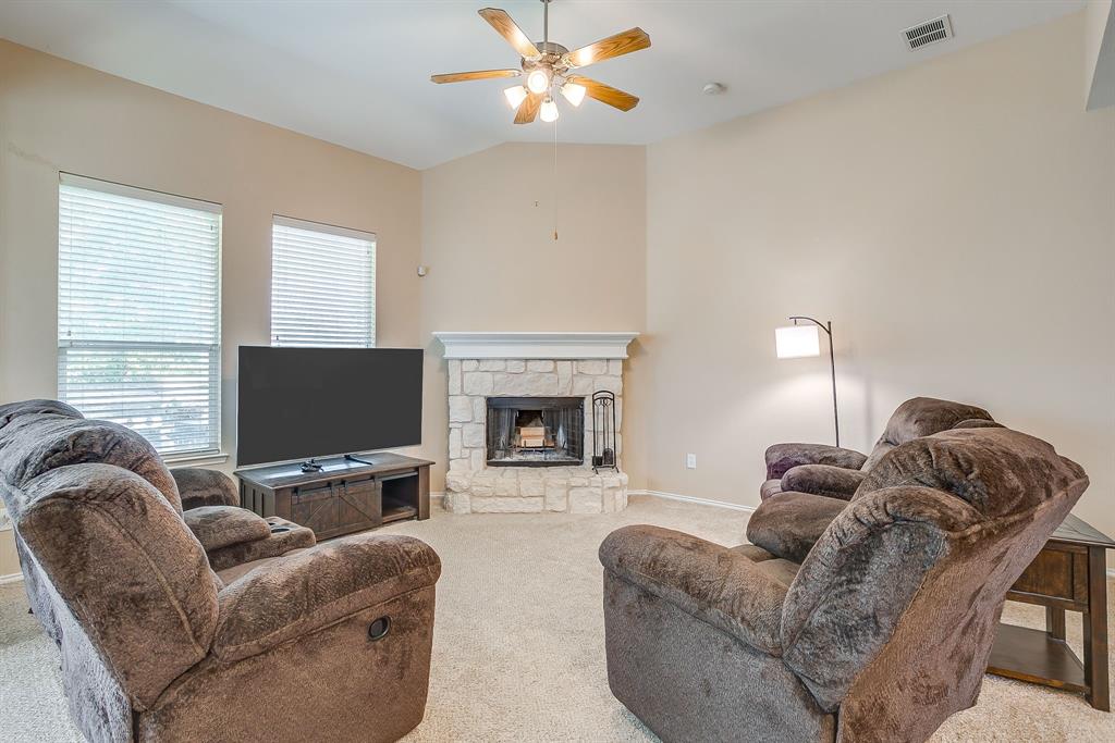 3601 Hudgins Ranch Road Fort Worth, TX 76262 - Photo 16 of 40 Gallery Image 16