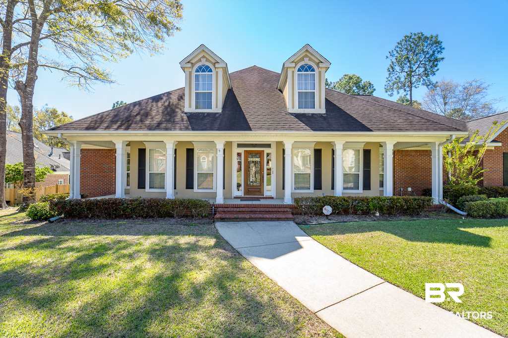 212 North Circle Fairhope, AL 36532 - Photo 1 of 29 Main