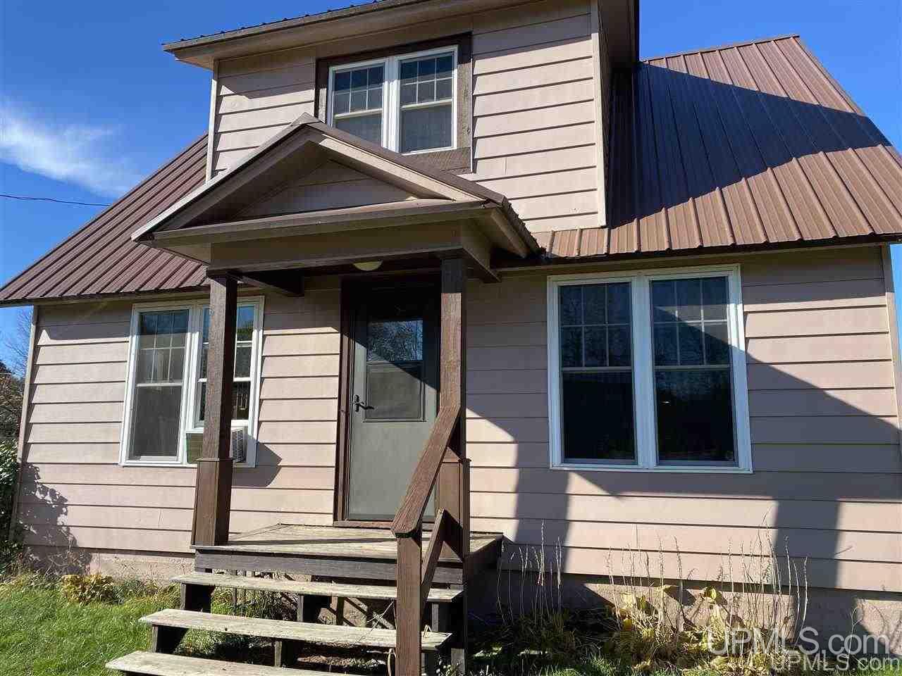 140 Prospect Street Ishpeming, MI 49849 - Photo 1 of 24
