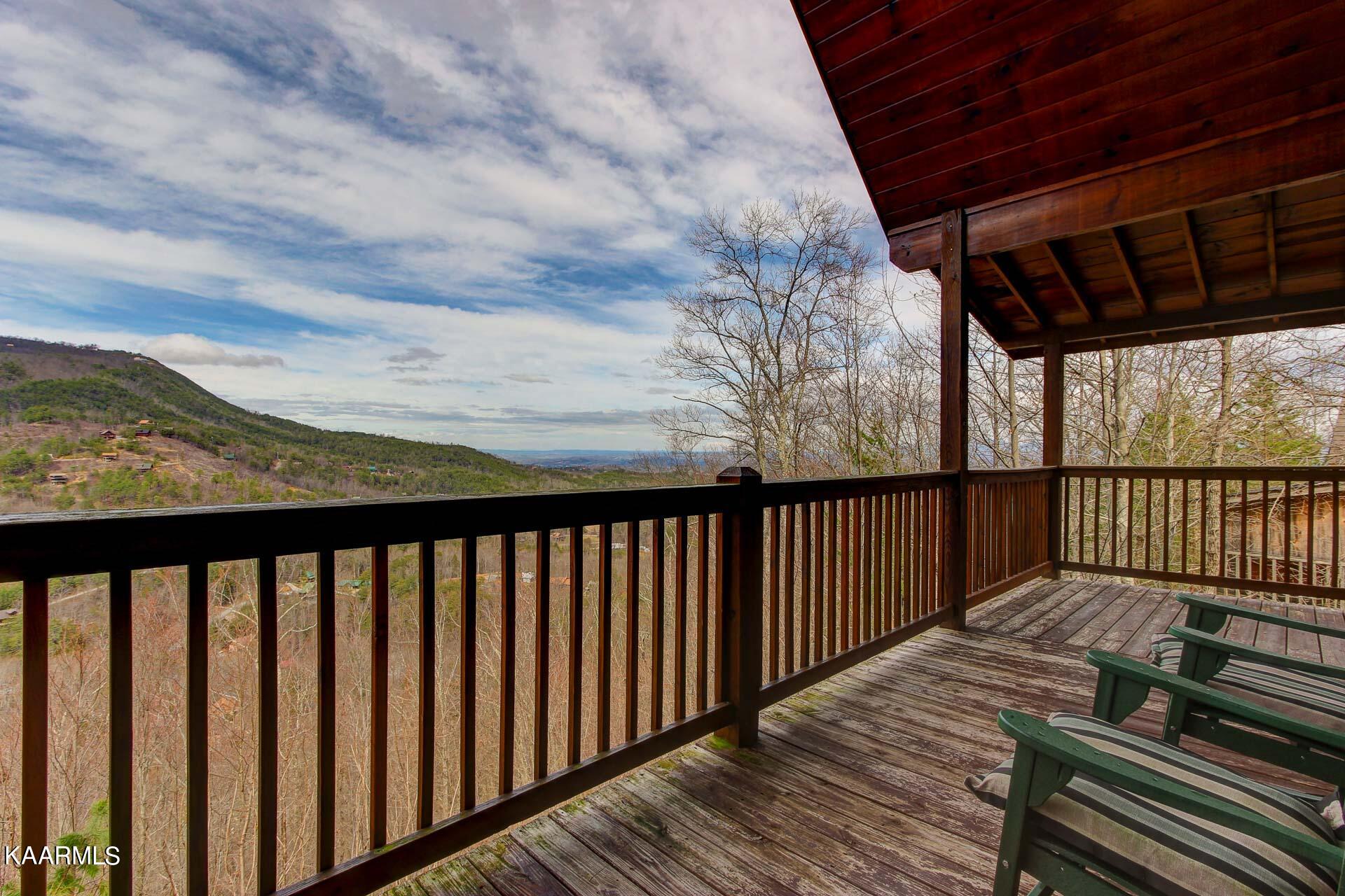 2222 Windswept View Way Sevierville, TN 37876 - Photo 12 of 34 13