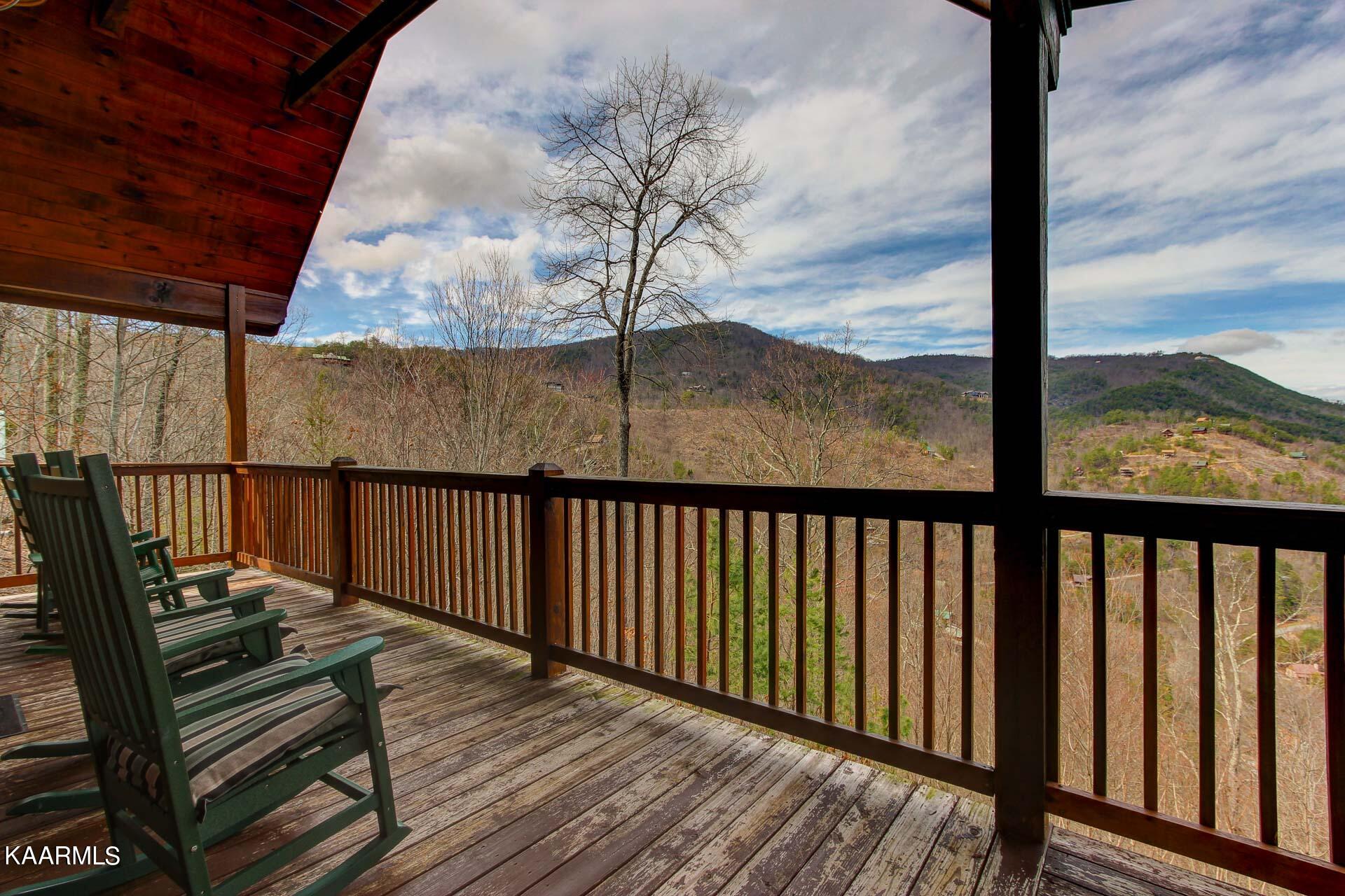 2222 Windswept View Way Sevierville, TN 37876 - Photo 13 of 34 14