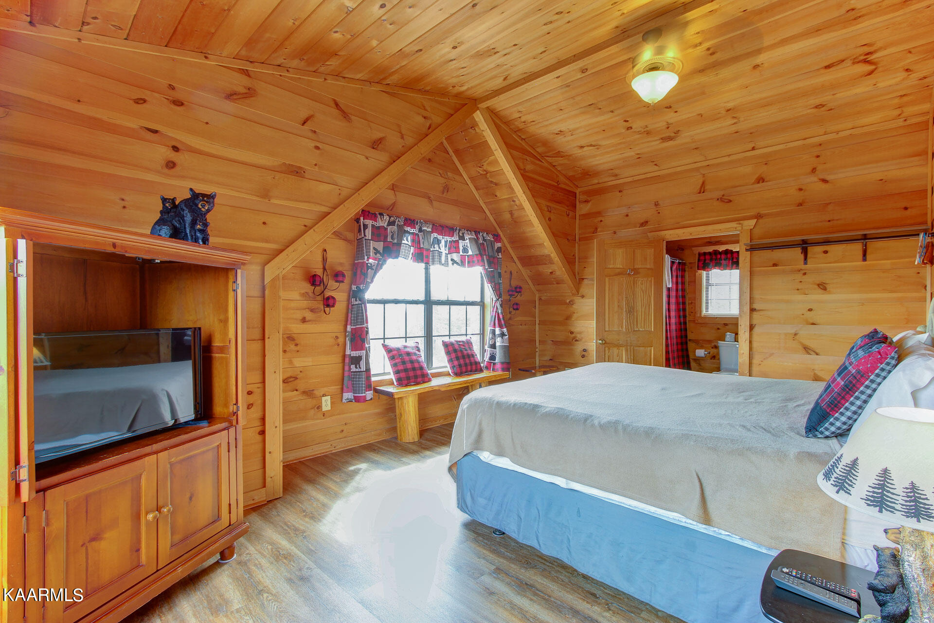 2222 Windswept View Way Sevierville, TN 37876 - Photo 20 of 34 21