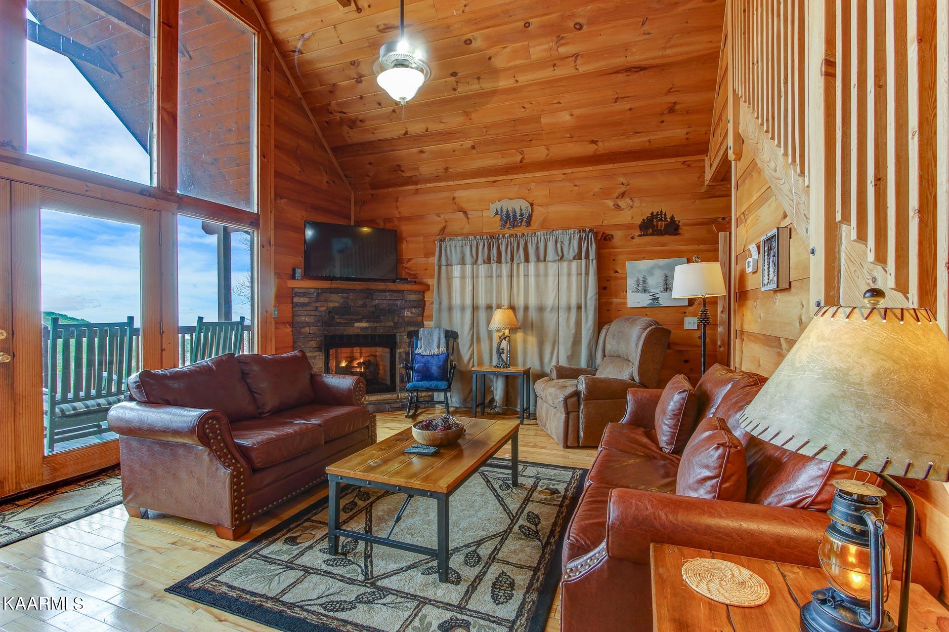 2222 Windswept View Way Sevierville, TN 37876 - Photo 2 of 34 02