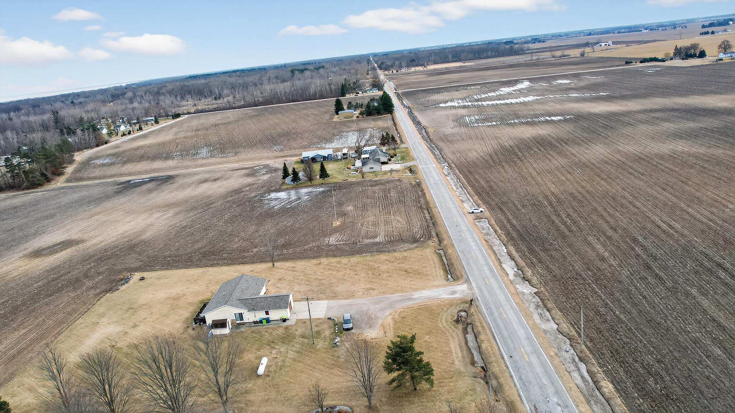 2442 North Mackinaw Road Pinconning, MI 48650 - Photo 31 of 37