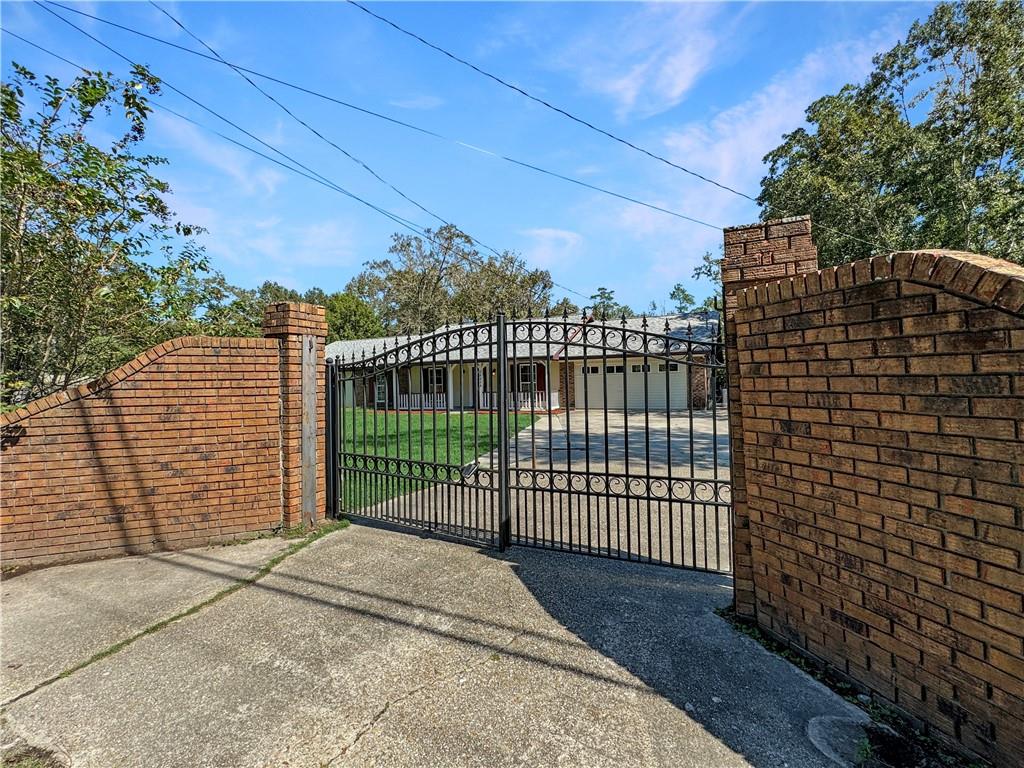 58424 Thompson Road Slidell, LA 70460 - Photo 6 of 34 Gallery Image 6