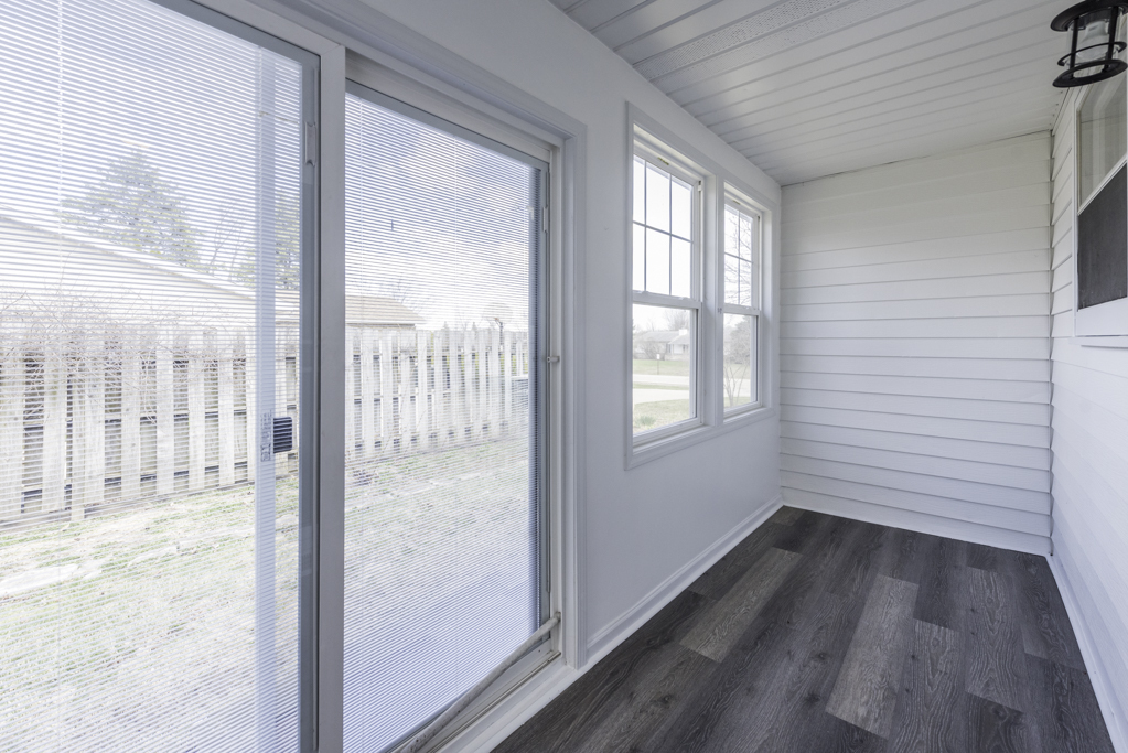 706 Roberts Road Winthrop Harbor, IL 60096 - Photo 13 of 29
