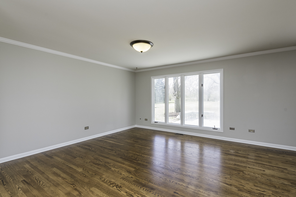 706 Roberts Road Winthrop Harbor, IL 60096 - Photo 10 of 29