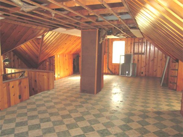 619 White Street Springfield, MA 01108 - Photo 13 of 16