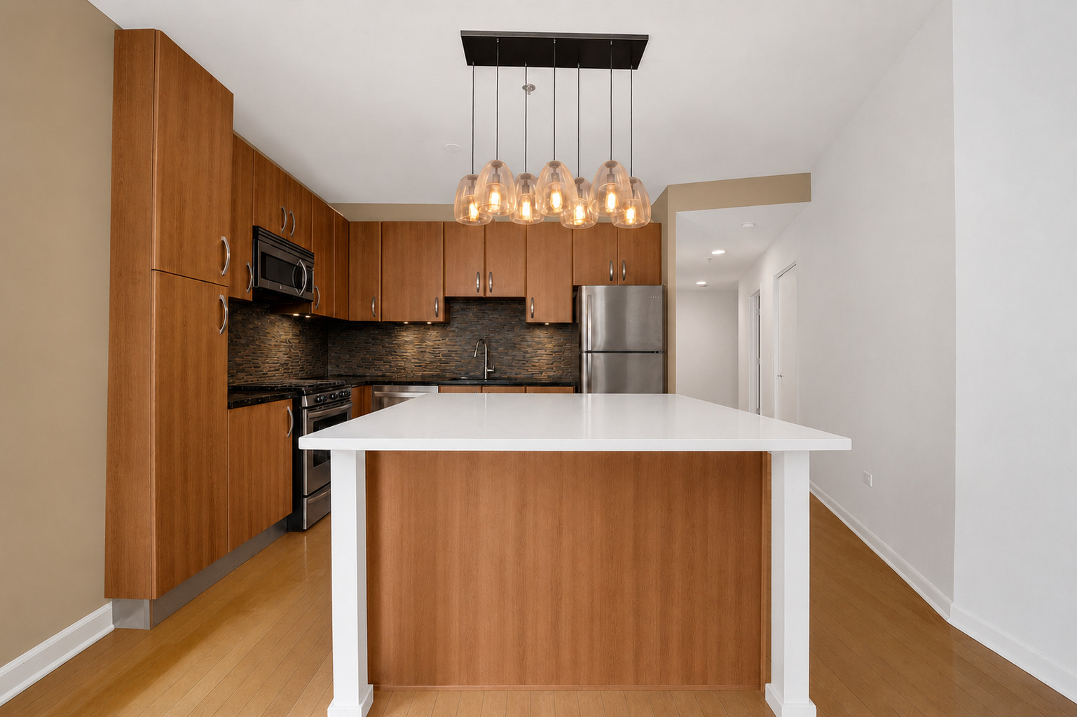 225 South Sangamon Street, Unit 306 Chicago, IL 60607 - Photo 8 of 24 Gallery Image 8