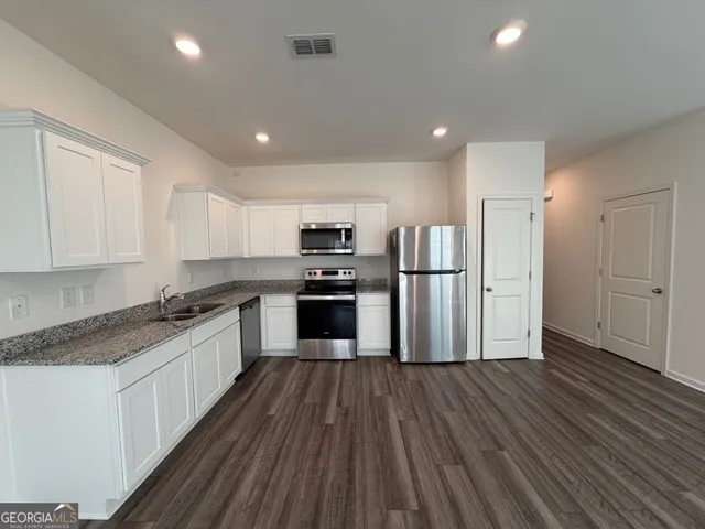 $2,050 | 3520 Condor Court, Atlanta, GA 30331