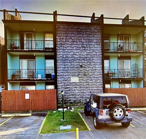 $1,000 | 3008 9th Street, Unit 110, Metairie, LA 70002