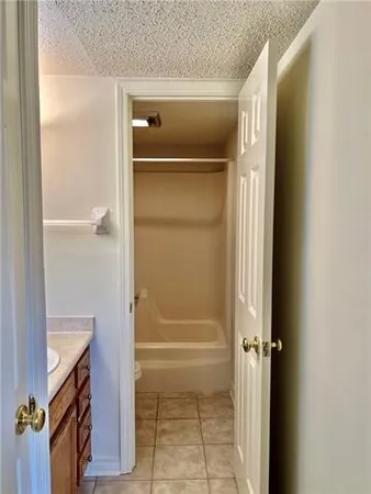 $1,000 | 3008 9th Street, Unit 209, Metairie, LA 70002