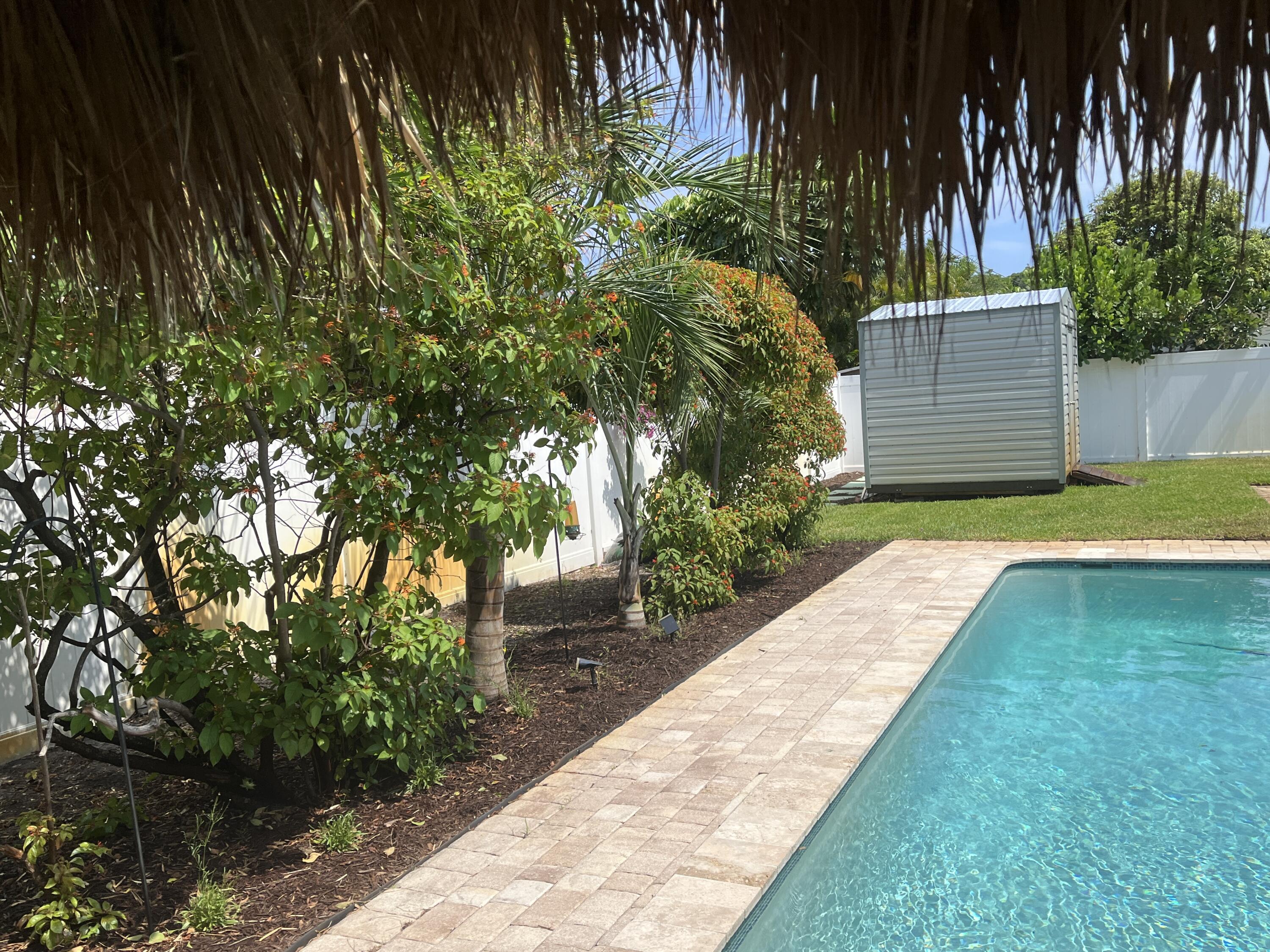 2110 Northeast 4th Avenue Boca Raton, FL 33431 - Photo 7 of 12 IMG_4632