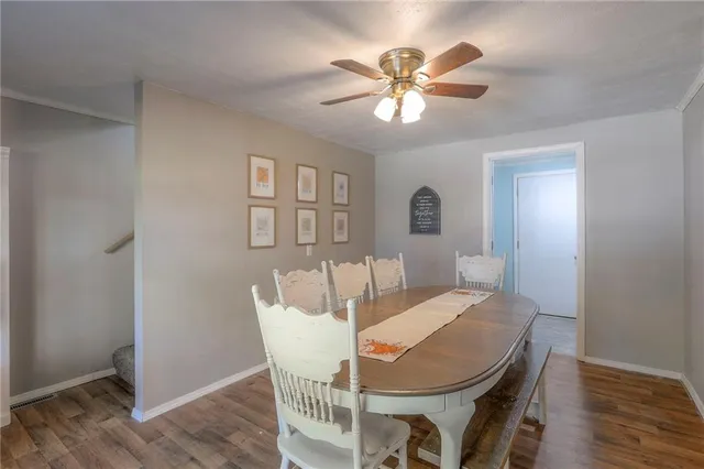 $250,000 | 915 Dickinson Road, Independence, MO 64050