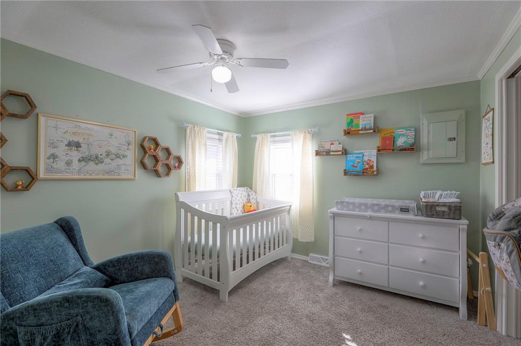 915 Dickinson Road Independence, MO 64050 - Photo 21 of 33