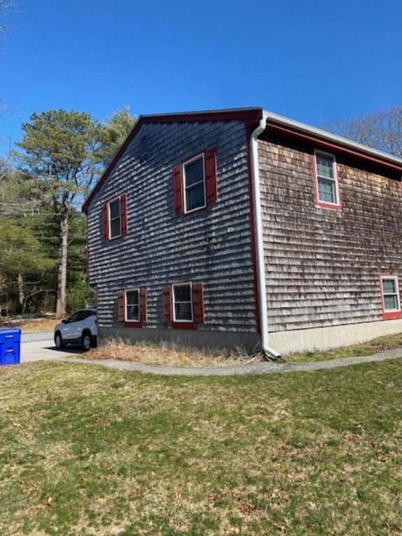 33 Catskill Road Bourne, MA 02532 - Photo 5 of 15