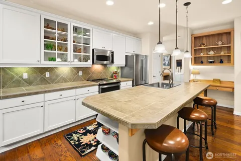 $1,250,000 | 23410 Northeast 129th Court, Redmond, WA 98053