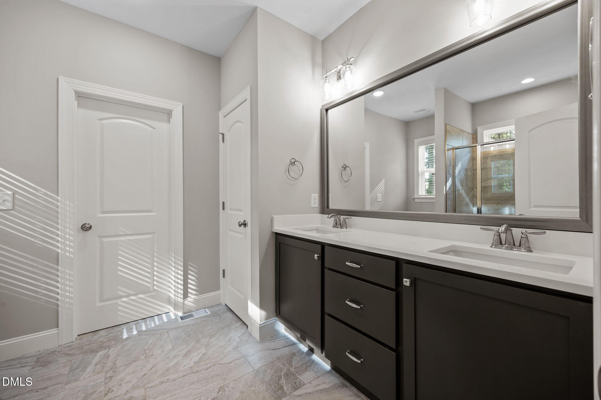 952 Brantleytown Road Zebulon, NC 27597 - Photo 14 of 34 952 Master Bath