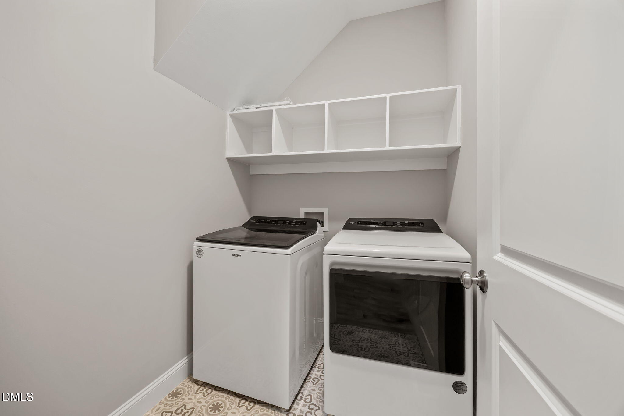 952 Brantleytown Road Zebulon, NC 27597 - Photo 23 of 34 952 Laundry room