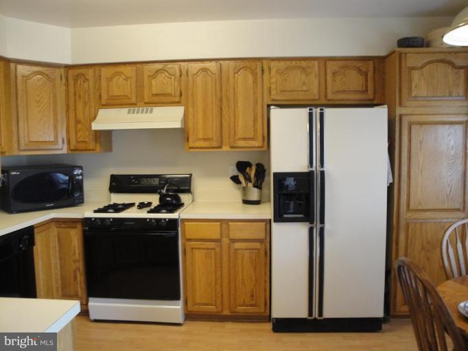 70 Powder View Court Nottingham, MD 21236 - Photo 8 of 25 Kitchen #3