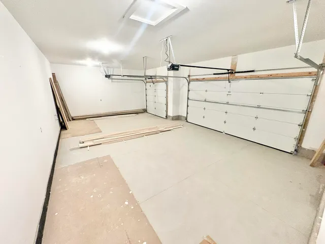 $729,900 | 3563 Conrail Drive, Byron Center, MI 49315