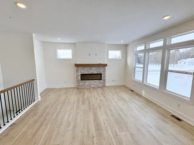 $729,900 | 3563 Conrail Drive, Byron Center, MI 49315