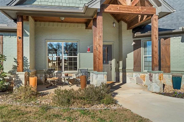 $650,000 | 308 County Road 3336, Paradise, TX 76073
